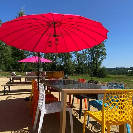 La Ferme Des Lamas Dordogne Campingplatz Saint-Cyr-Les-Champagnes