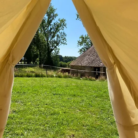 Campingplatz La Ferme Des Lamas Dordogne Saint-Cyr-Les-Champagnes
